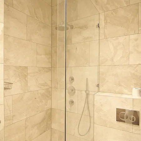 Stuart Luxury Amszterdam