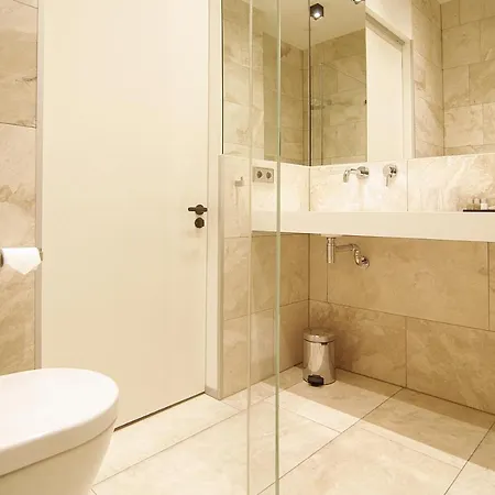 Frühstückspension Stuart Luxury 3*